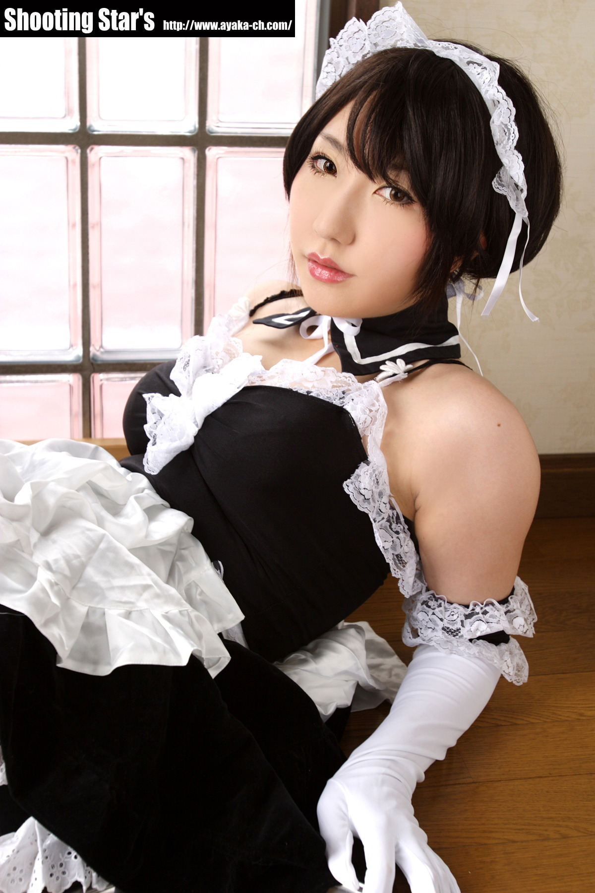 [Cosplay]  Sexy Maid with big boobs 2